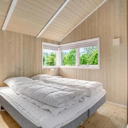Vakantiehuis Awesome In With Sauna